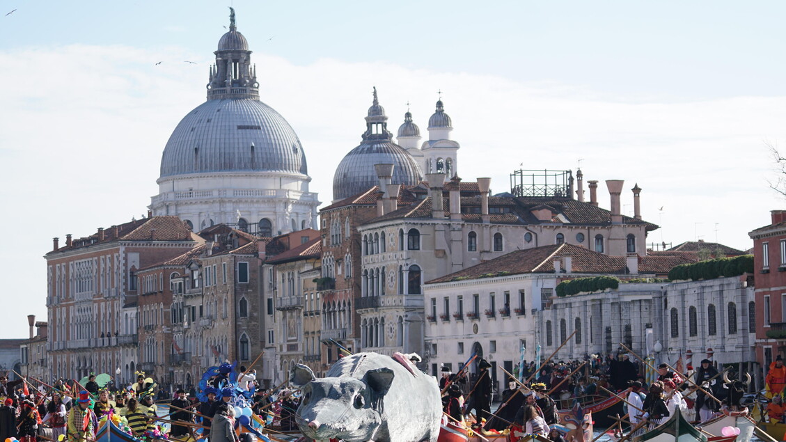 Pantegana sail parade in Venice