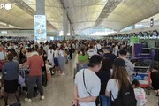 Da Hong Kong a Milwaukee, disagi negli aeroporti per un tilt informatico