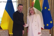 Ucraina, bilaterale Meloni-Zelensky a Londra