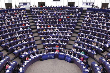 Europee: il Ppe sale a 186 seggi mentre i Socialisti sono a quota 134
