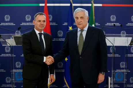 Dutch Foreign Minister Caspar Veldkamp with his Italian counterpart Antonio Tajani