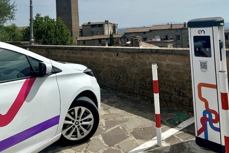 Auto elettriche a settembre crescono rispetto al 2023