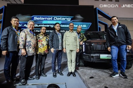 Suv Jaecoo 6 EV al debutto sul mercato indonesiano