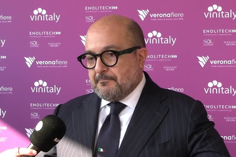 Vinitaly, Sangiuliano: 'Vino e cibo fanno sistema con la cultura'