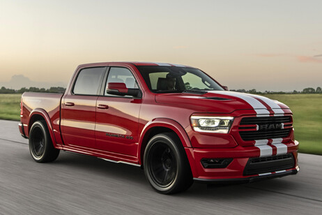 Super pick-up Hennessey Mammoth 400