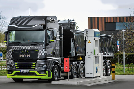 IAA Transportation, MAN espone il camion che brucia idrogeno