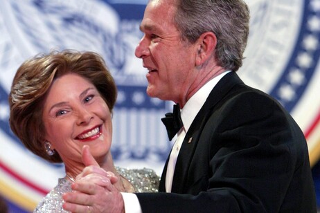 George W. Bush e sua moglie Laura