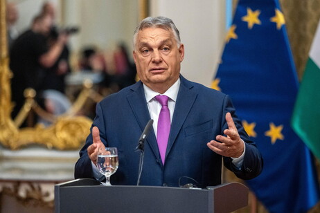 Orban: "Ok alle sanzioni europee, ma Kiev riprenda forniture gas russo"