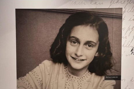 Il rifugio di Anna Frank ricreato a New York