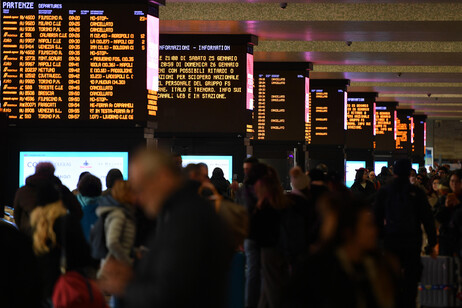 Sciopero: treni cancellati alla stazione Termini di Roma