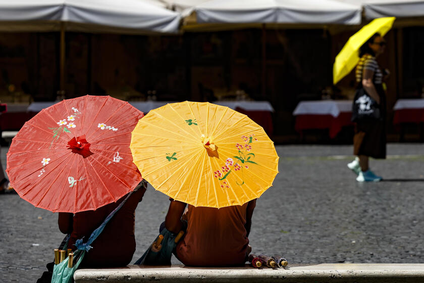 TERMOMETRO PAZZO DA CALDO AD AUTUNNO, A RISCHIO SALUTE - ALL RIGHTS RESERVED