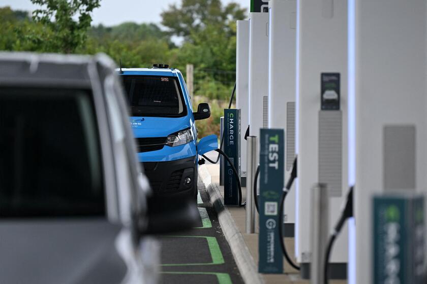 Auto elettrica, elettriche, stazione ricarica, generica, simbolica © ANSA/AFP