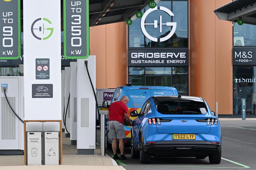 Auto elettrica, elettriche, stazione ricarica, generica, simbolica © ANSA/AFP