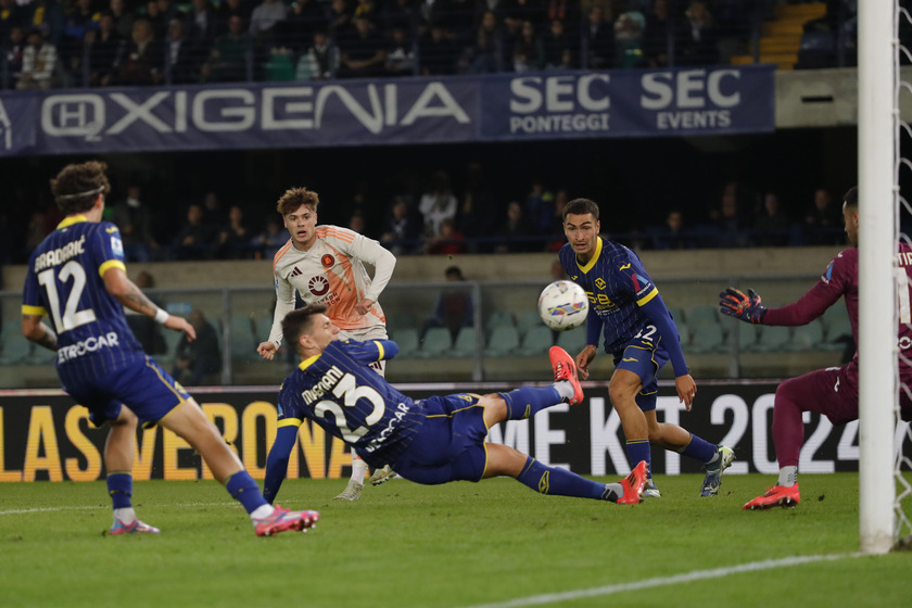 Soccer: Serie A; Hellas Verona vs AS Roma