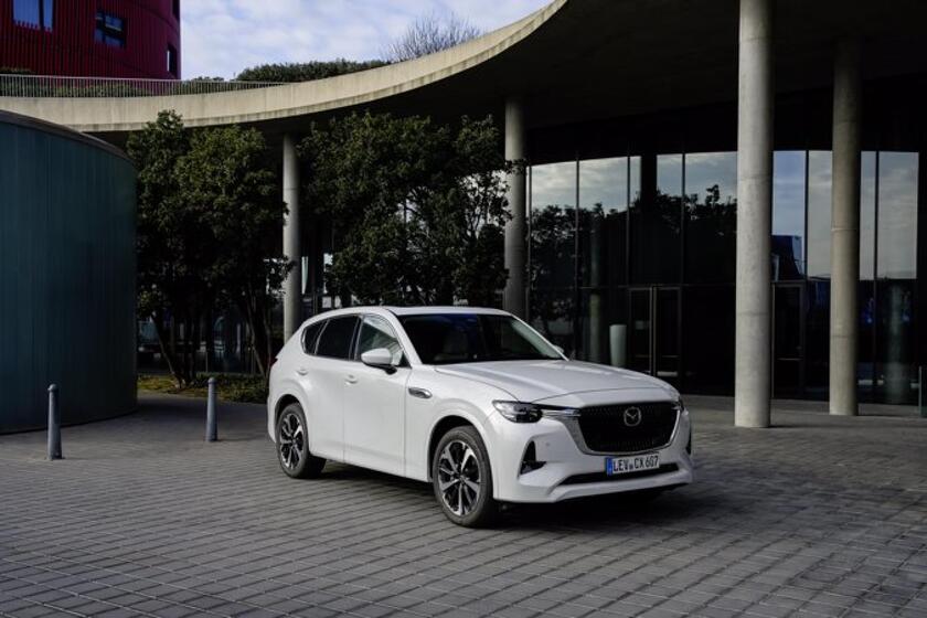 Mazda CX-60 - RIPRODUZIONE RISERVATA