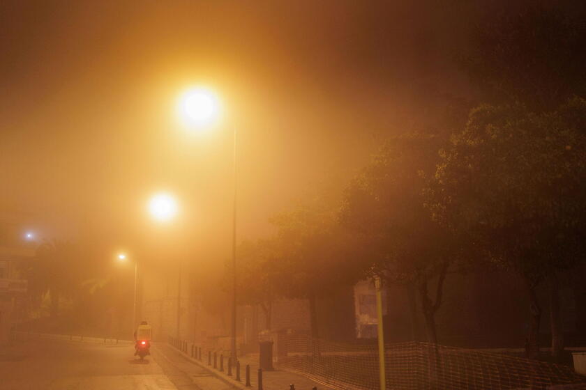 High temperatures and Saharan dust affect the weather in Greece © ANSA/EPA