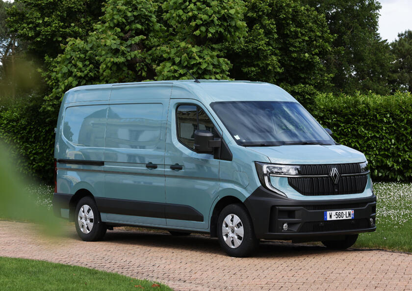 Furgone elettrico Renault Master e-Tech