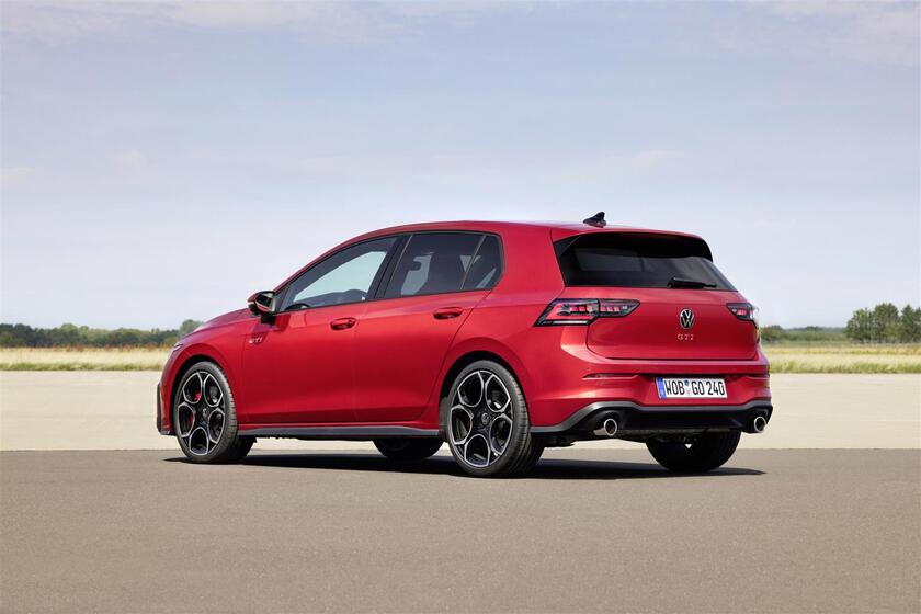 Volkswagen Golf GTI, motori più potenti e tecnologia al top