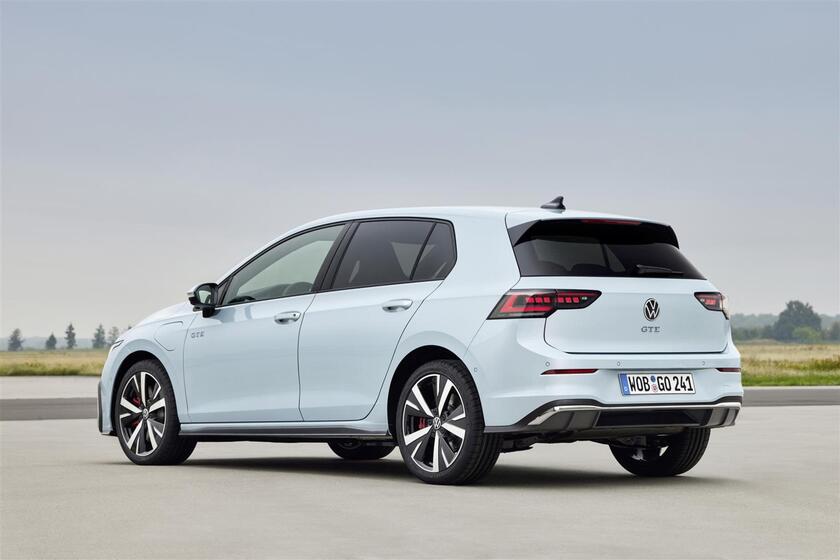 Nuova Golf eHybrid e nuova Golf GTE