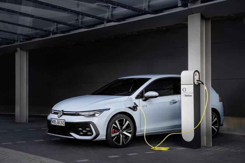 Nuova Golf eHybrid e nuova Golf GTE