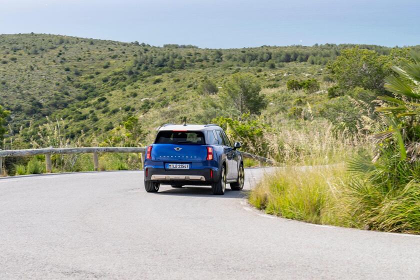 Nuova Mini Countryman E Favoured Trim