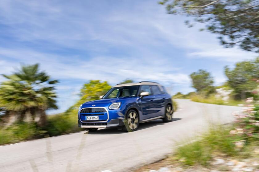 Nuova Mini Countryman E Favoured Trim