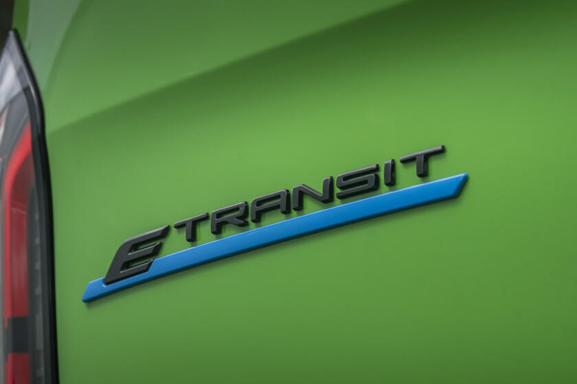 Ford Pro E-Transit Custom MS-RT