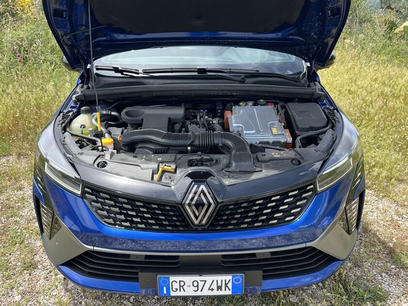 Renault Clio E-Tech: ibrida dall’accento sportivo