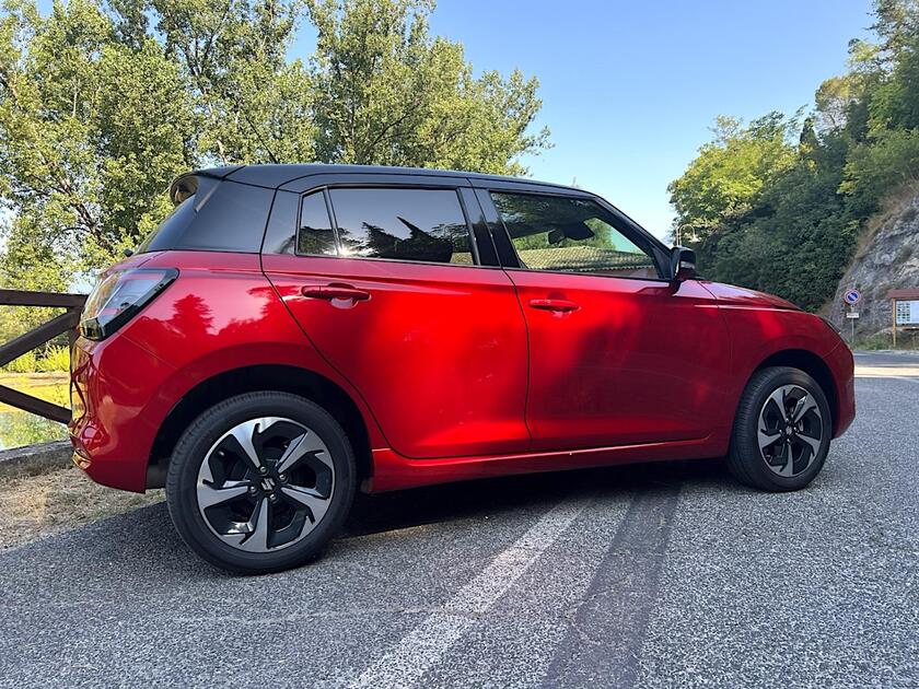 Nuova Suzuki Swift 1.2 Hybrid 4WD