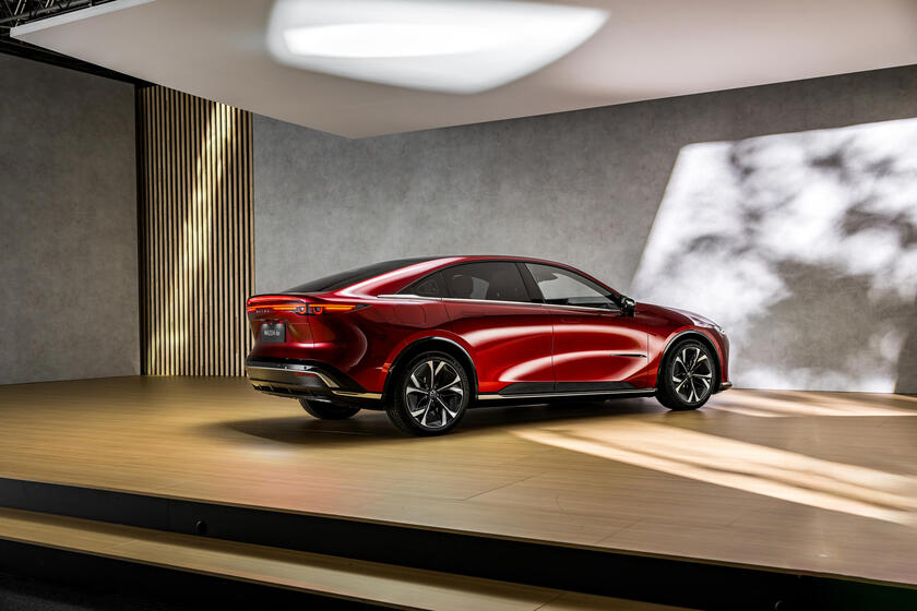 Mazda 6E, al salone di Bruxelles la nuova berlina elettrica