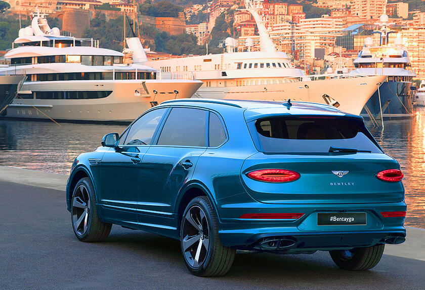 Bentley Bentayga EWB Azure Riviera