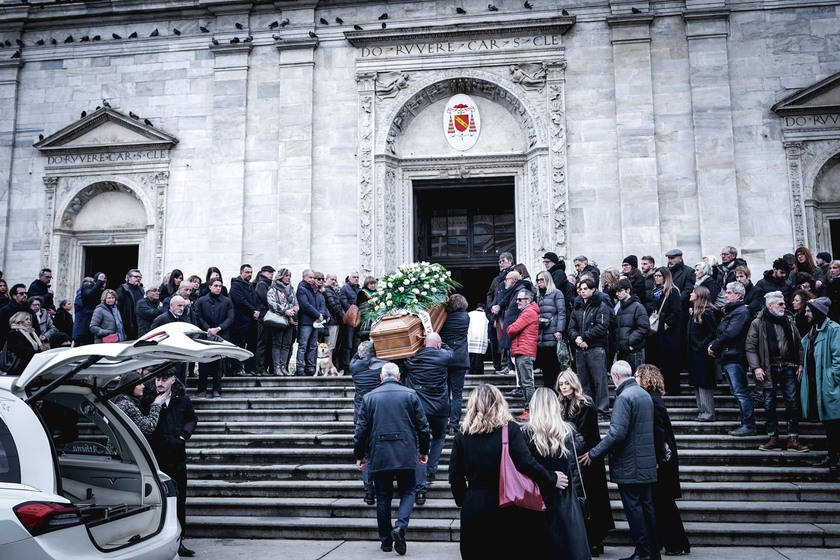 Torino, funerali del critico d'arte Luca Beatrice