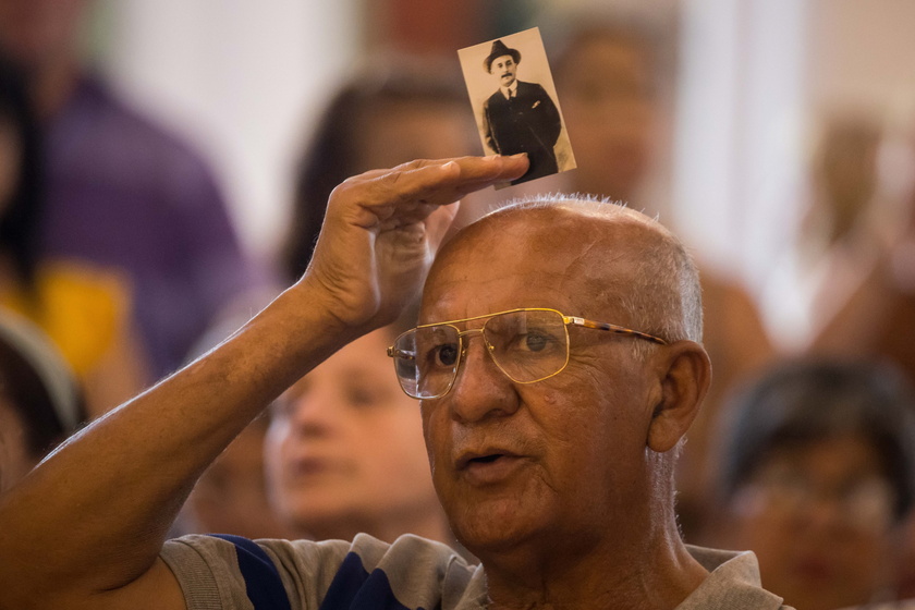 Venezuelans celebrate as doctor Jose Gregorio Hernandez to become saint