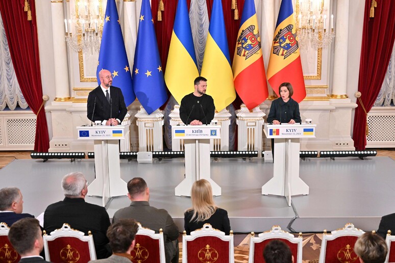 Via libera ai negoziali per l 'adesione dell ' Ucraina e della Moldova © ANSA/AFP