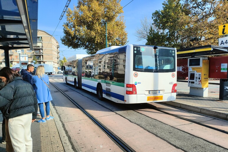 - RIPRODUZIONE RISERVATA