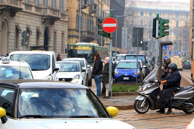 - RIPRODUZIONE RISERVATA