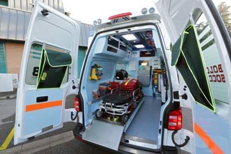 Ambulanza 118 - RIPRODUZIONE RISERVATA