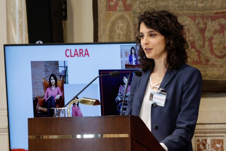 Clara e la sclerosi multipla a 26 anni,  'Non mi fermerà ' - RIPRODUZIONE RISERVATA