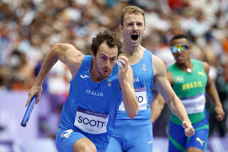 L 'azzurro Edoardo Scotti in azione nella staffetta 4x400m - RIPRODUZIONE RISERVATA