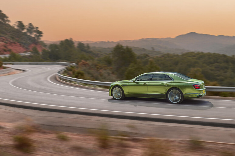 Nuova Flying Spur è quattro porte Bentley più potente © ANSA/Web