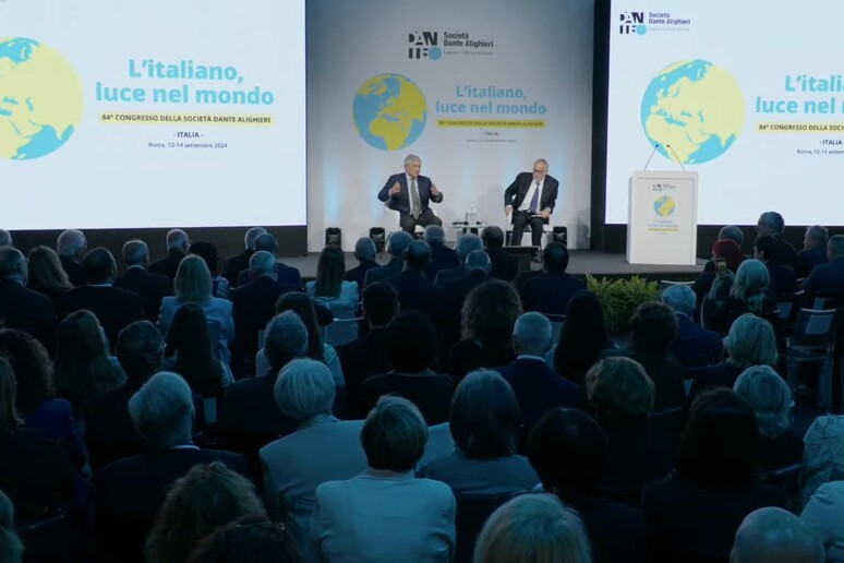 La Dante dialoga con il ministro Tajani - RIPRODUZIONE RISERVATA