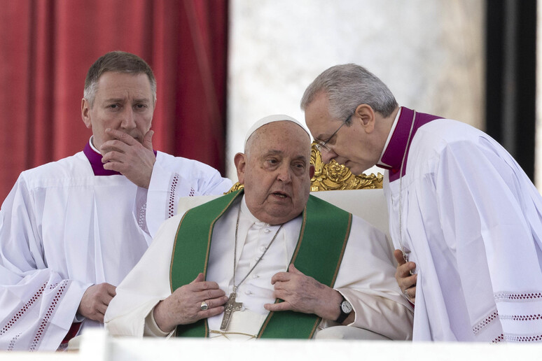 Papa Francesco - RIPRODUZIONE RISERVATA